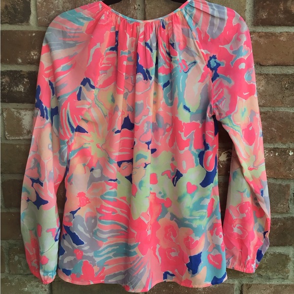 Lilly Pulitzer blouse size small - Picture 3 of 3